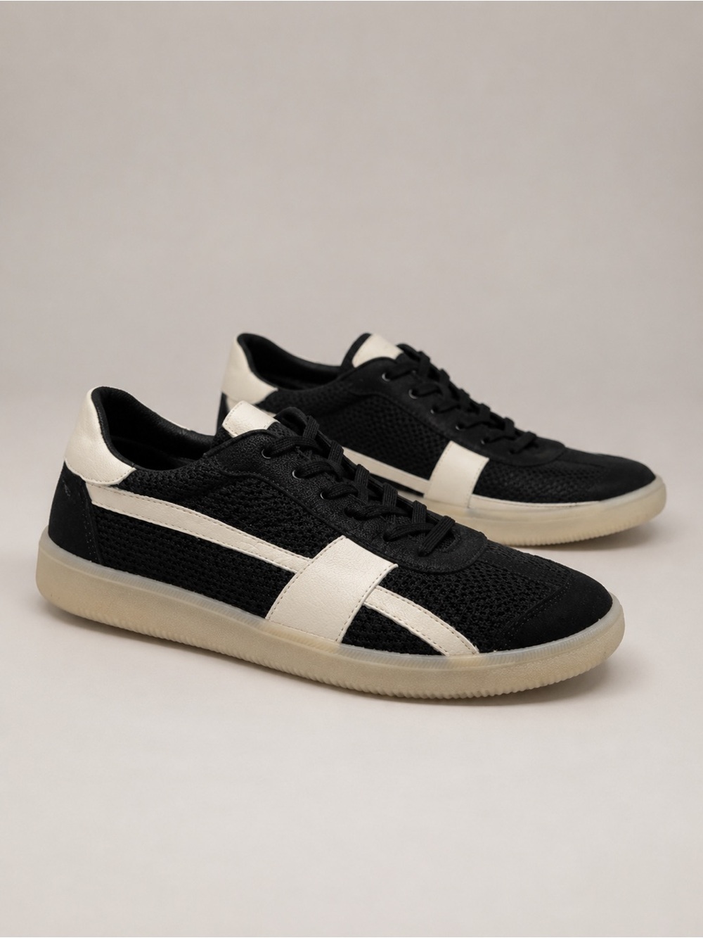 Eileen Fisher Black and White Knit Suede Sneakers 8.5